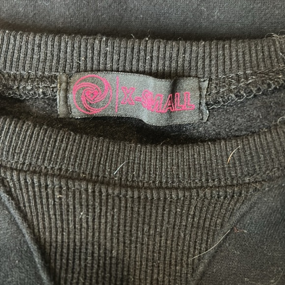 ✌️Dutch Bros Black Dutch LUV Crewneck Sweatshirt XSmall Stripes Patch ‘92 - Picture 4 of 7